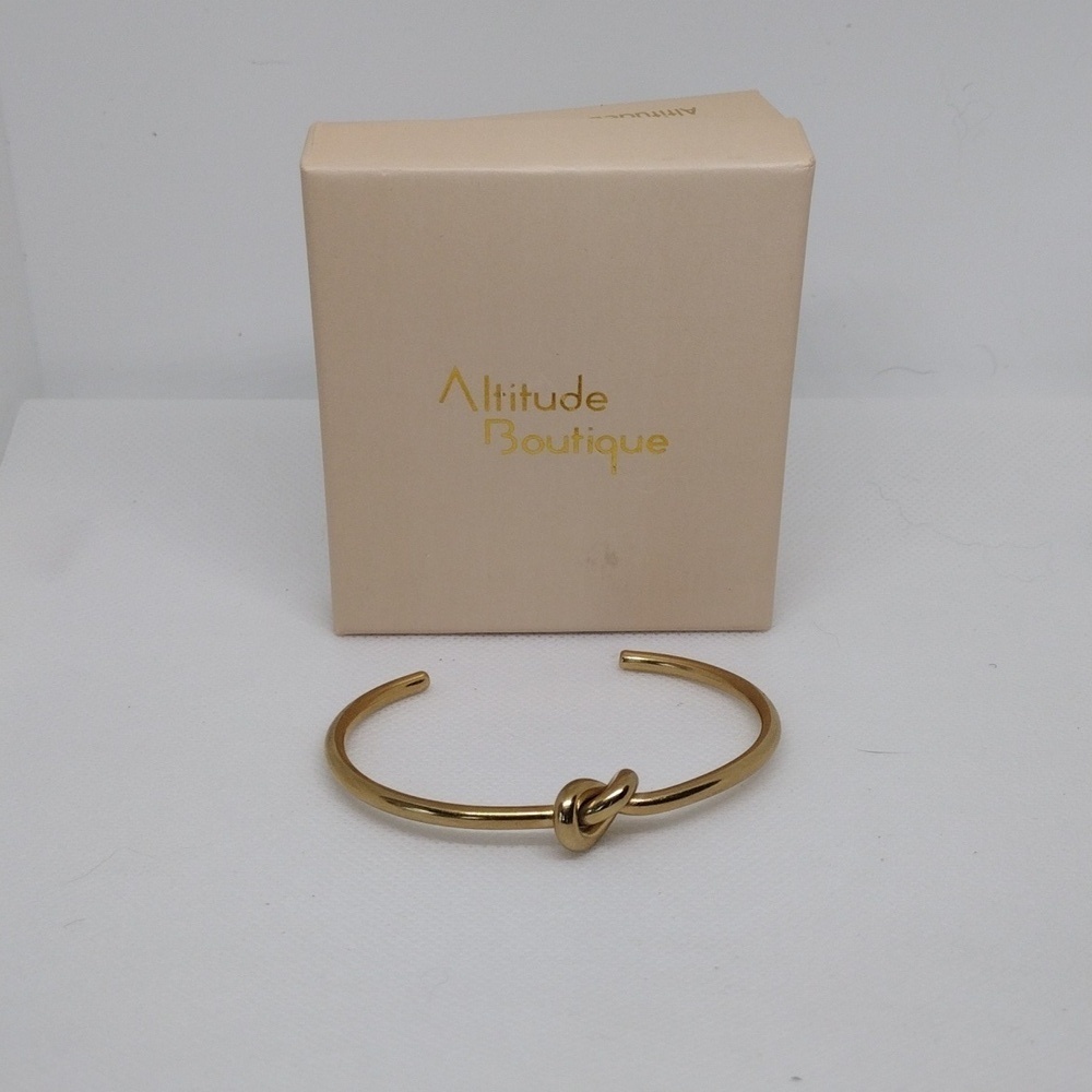 Altitude Boutique 18K Gold Plated Infinity Knot Bracelet - Picture 4 of 4
